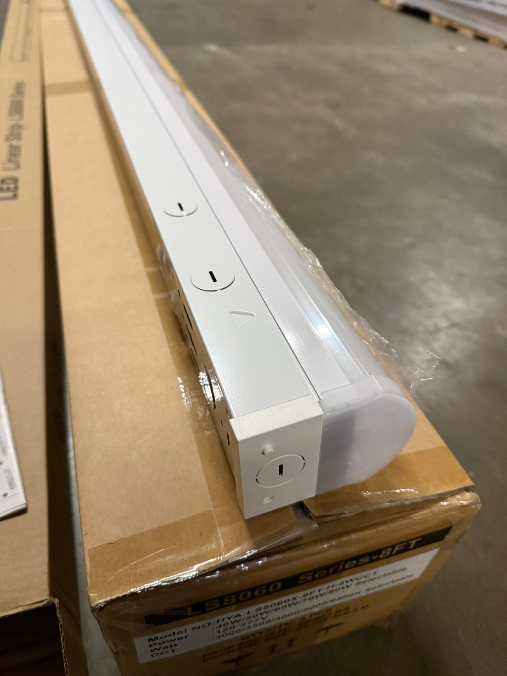 LED Linear Strip LS8060 Series 8FT/ 80W LS8060X-8FT-H-5WCCT