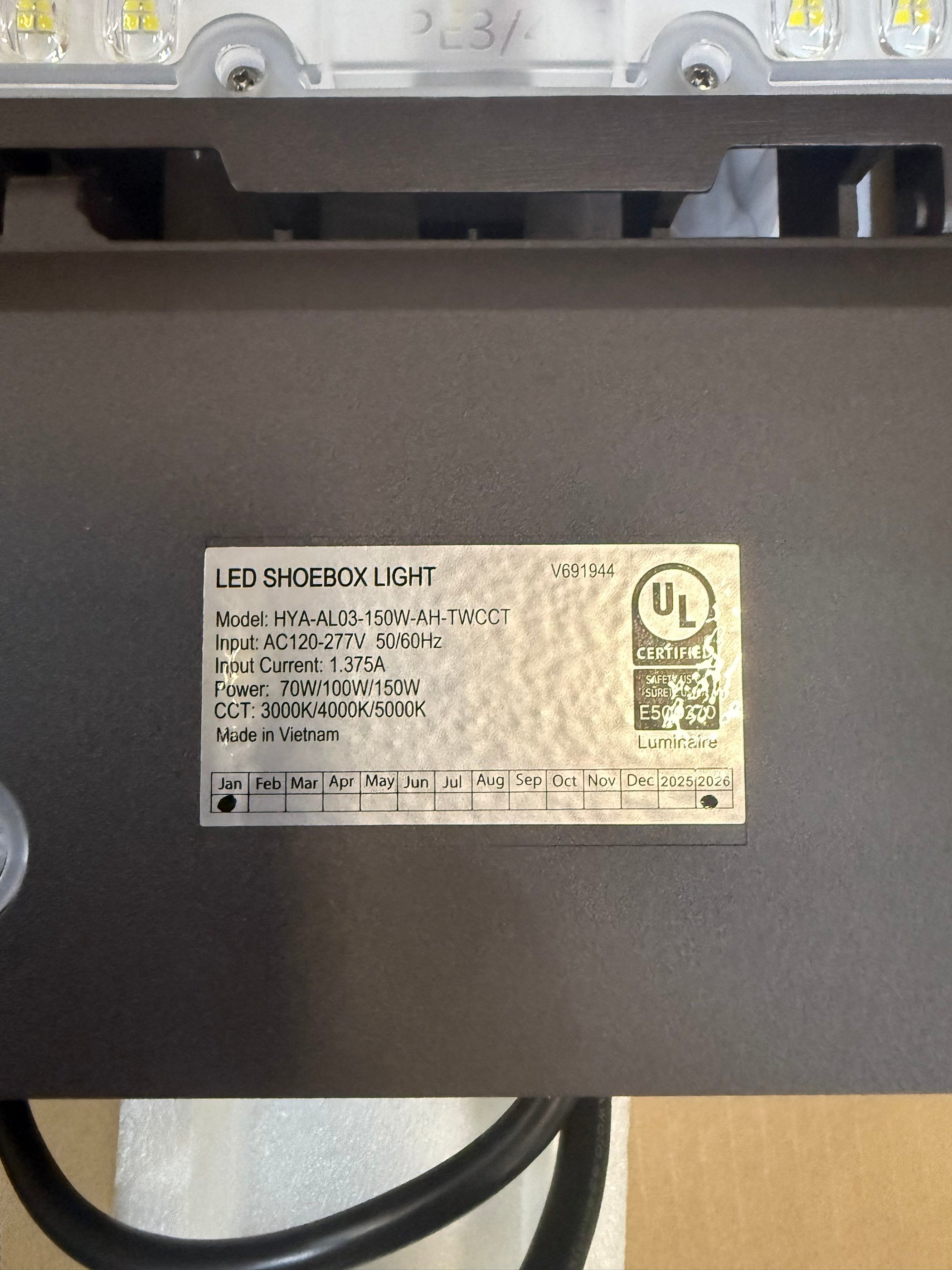 LED Area/Shoebox Light AL03 Series/150-100-70W Selectable/ 3000-4000-5000K Selectable /120-277V/ Type III-Type IV-Type V Selectable/ Photocell Pre-Installed/ DLC Premium