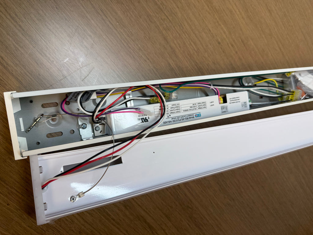 LED Linear Strip LS8060 Series 2FT/ 20W LS8060X-2FT-H-5W5CCT