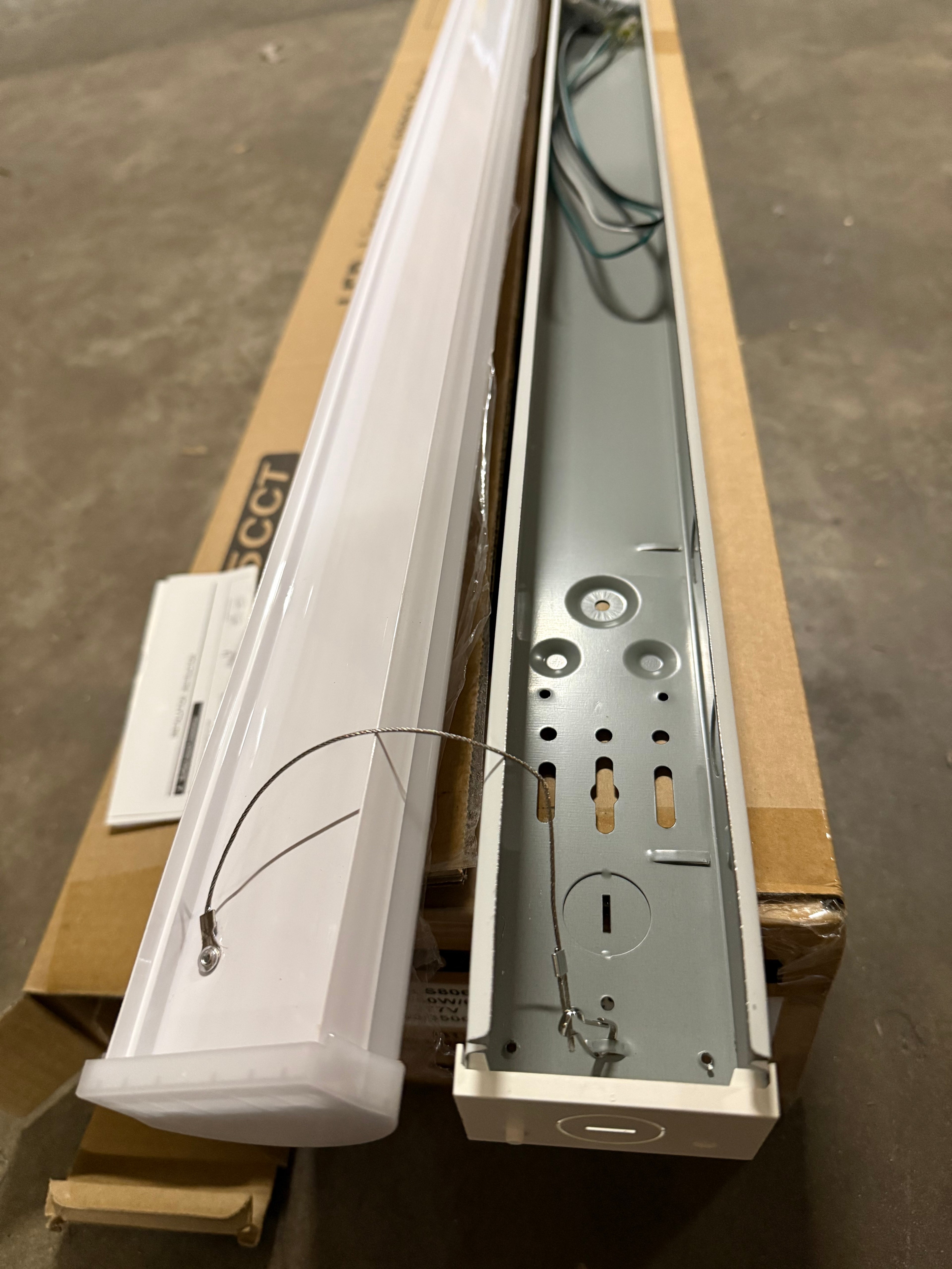 LED Linear Strip LS8060 Series 8FT/ 80W LS8060X-8FT-H-5WCCT