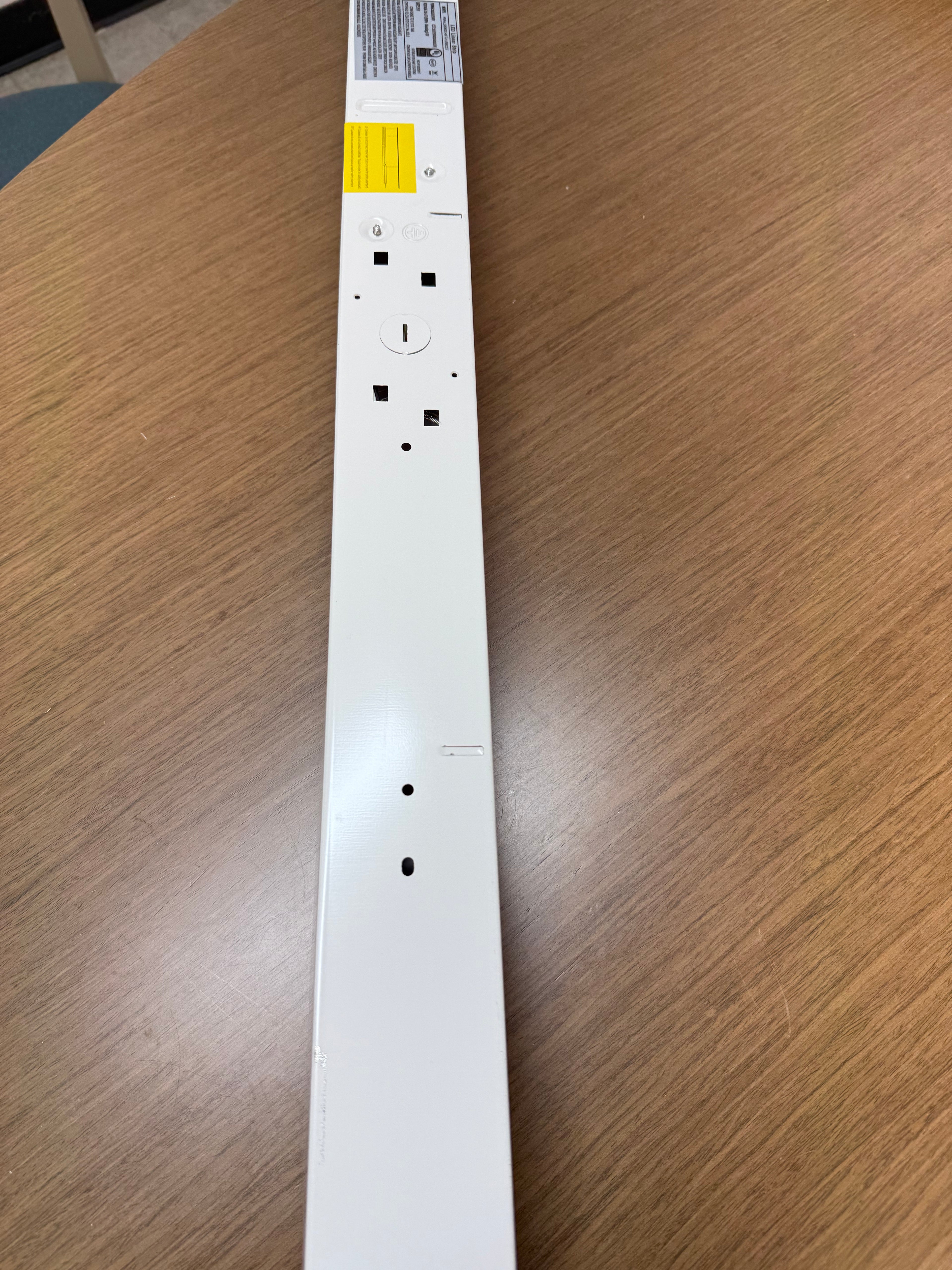 LED Linear Strip LS8060 Series 4FT/ 40W LS8060X-4FT-H-5WCCT