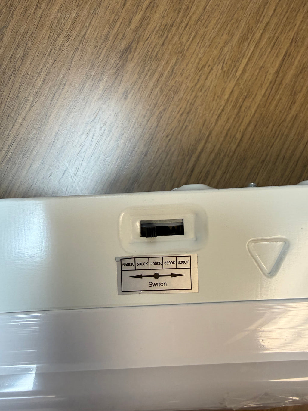 LED Linear Strip LS8060 Series 2FT/ 20W LS8060X-2FT-H-5W5CCT