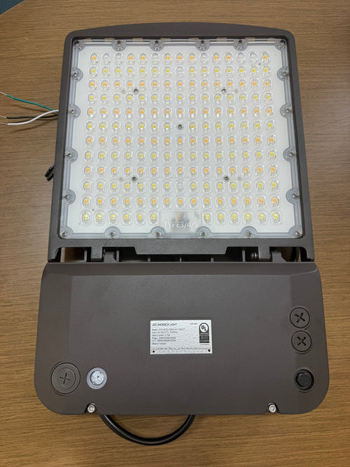 LED Area/Shoebox Light AL03 Series/300W-240W-200W Selectable/ 3000-4000-5000K Selectable /120-277V/ Type III-Type IV-Type V Selectable/ Photocell Pre-Installed/ DLC Premium