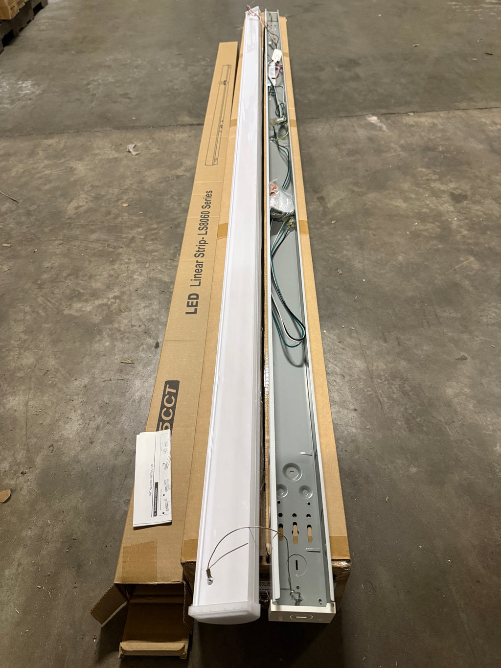 LED Linear Strip LS8060 Series 8FT/ 80W LS8060X-8FT-H-5WCCT