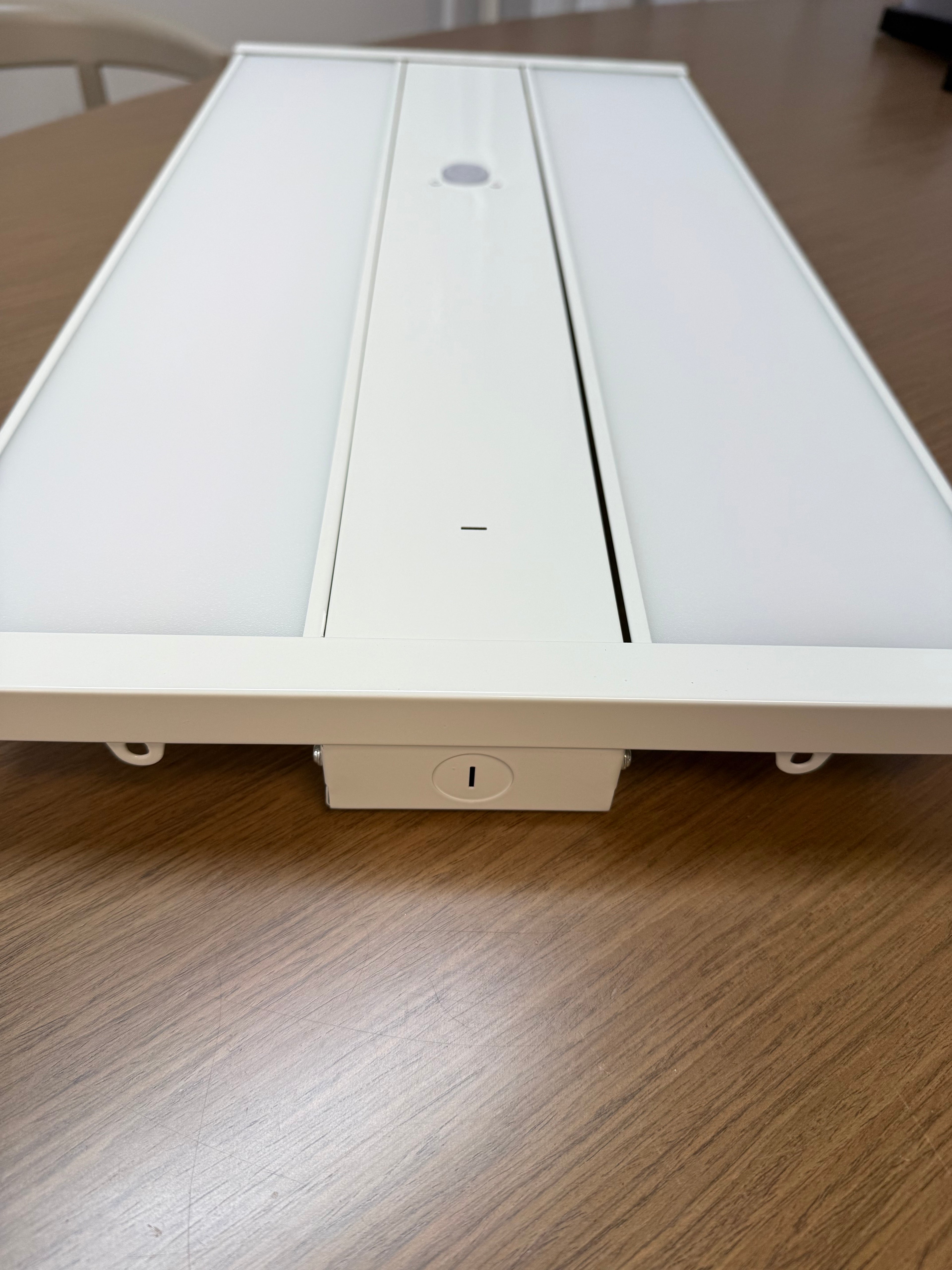 LED Linear High High Bay 110W 2FT LHB-110W2FT-H-3W3CCT
