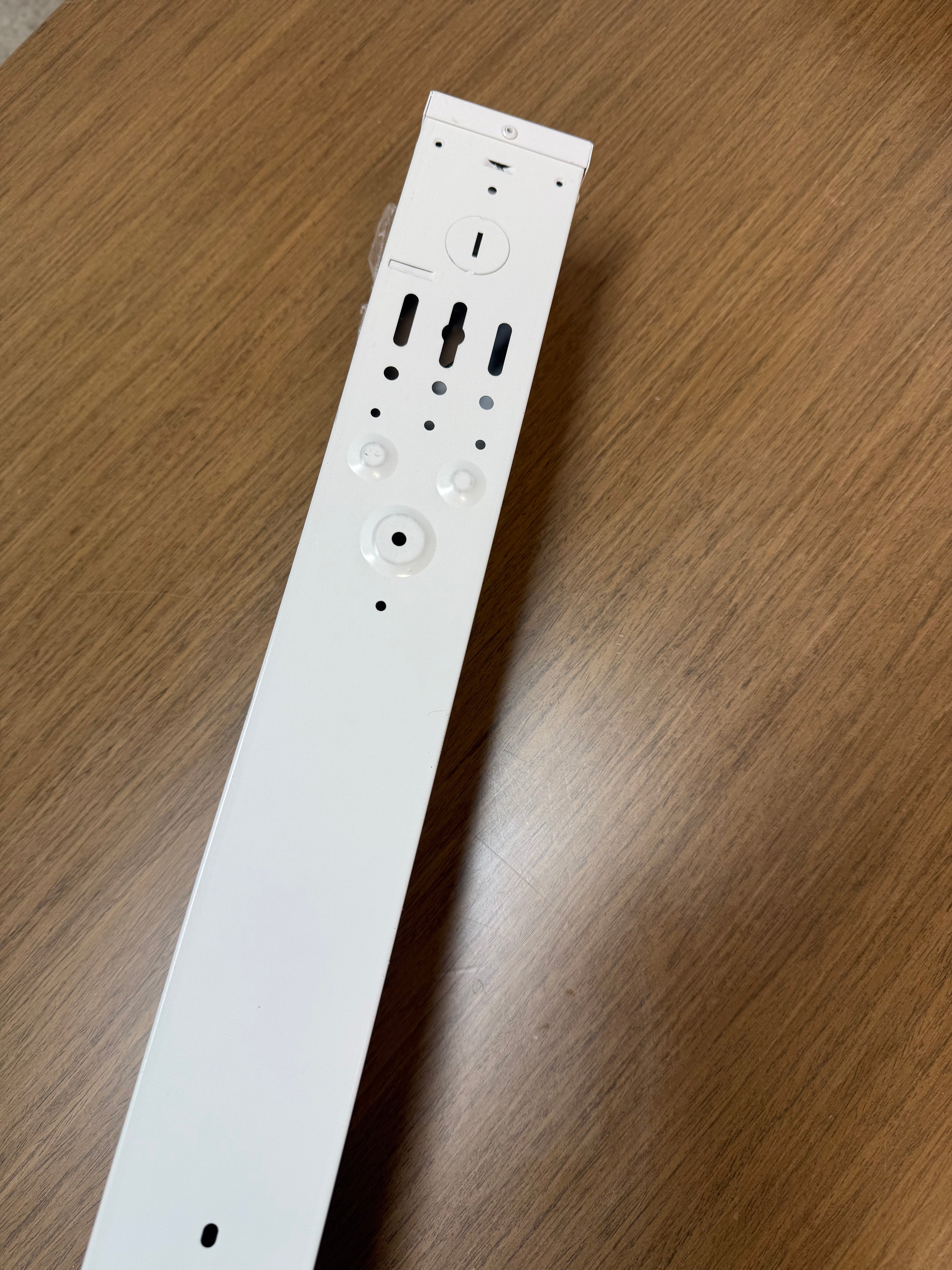 LED Linear Strip LS8060 Series 4FT 72W LS8060T-4FT-H-5WCCT