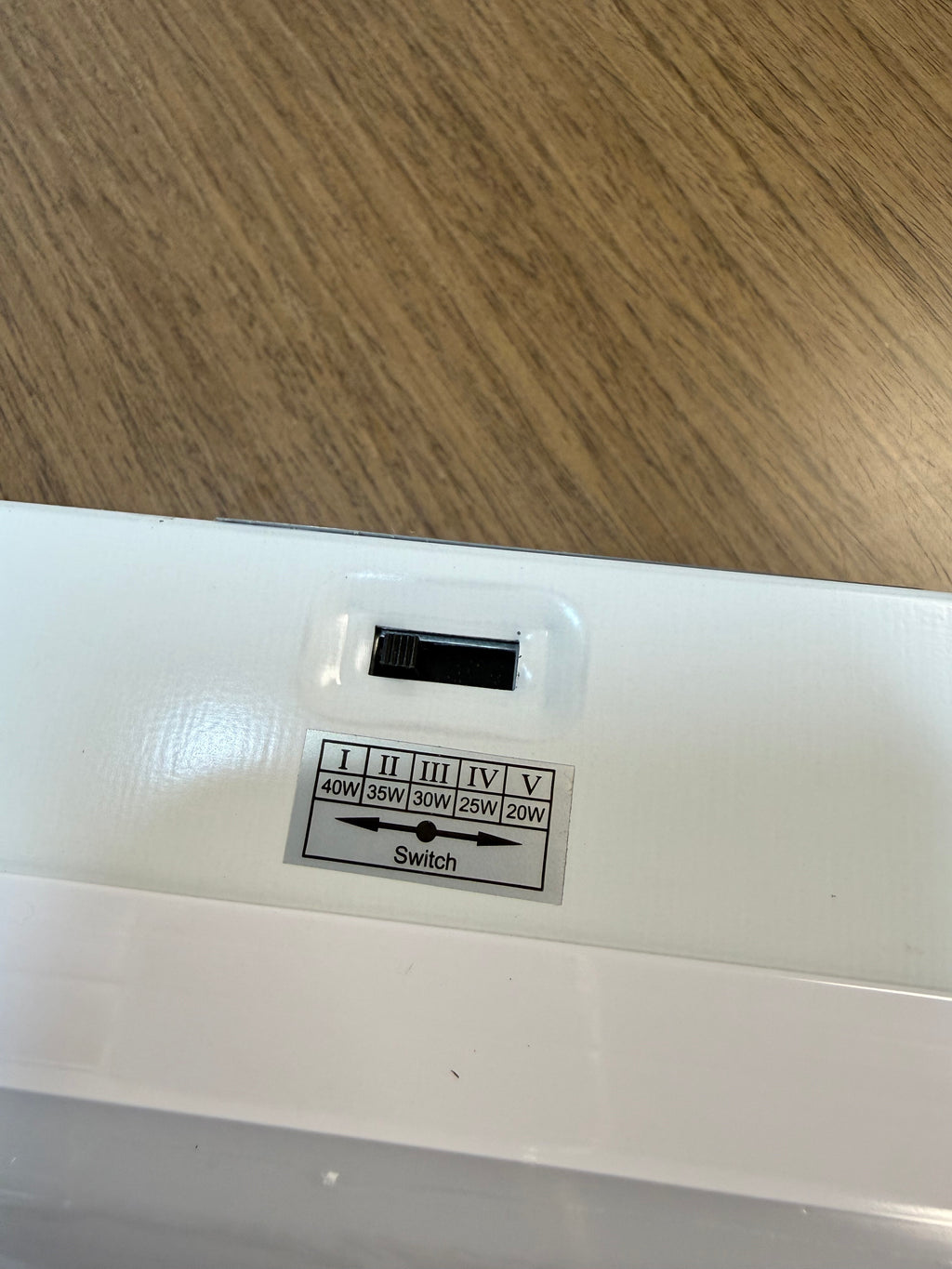 LED Linear Strip LS8060 Series 4FT/ 40W LS8060X-4FT-H-5WCCT