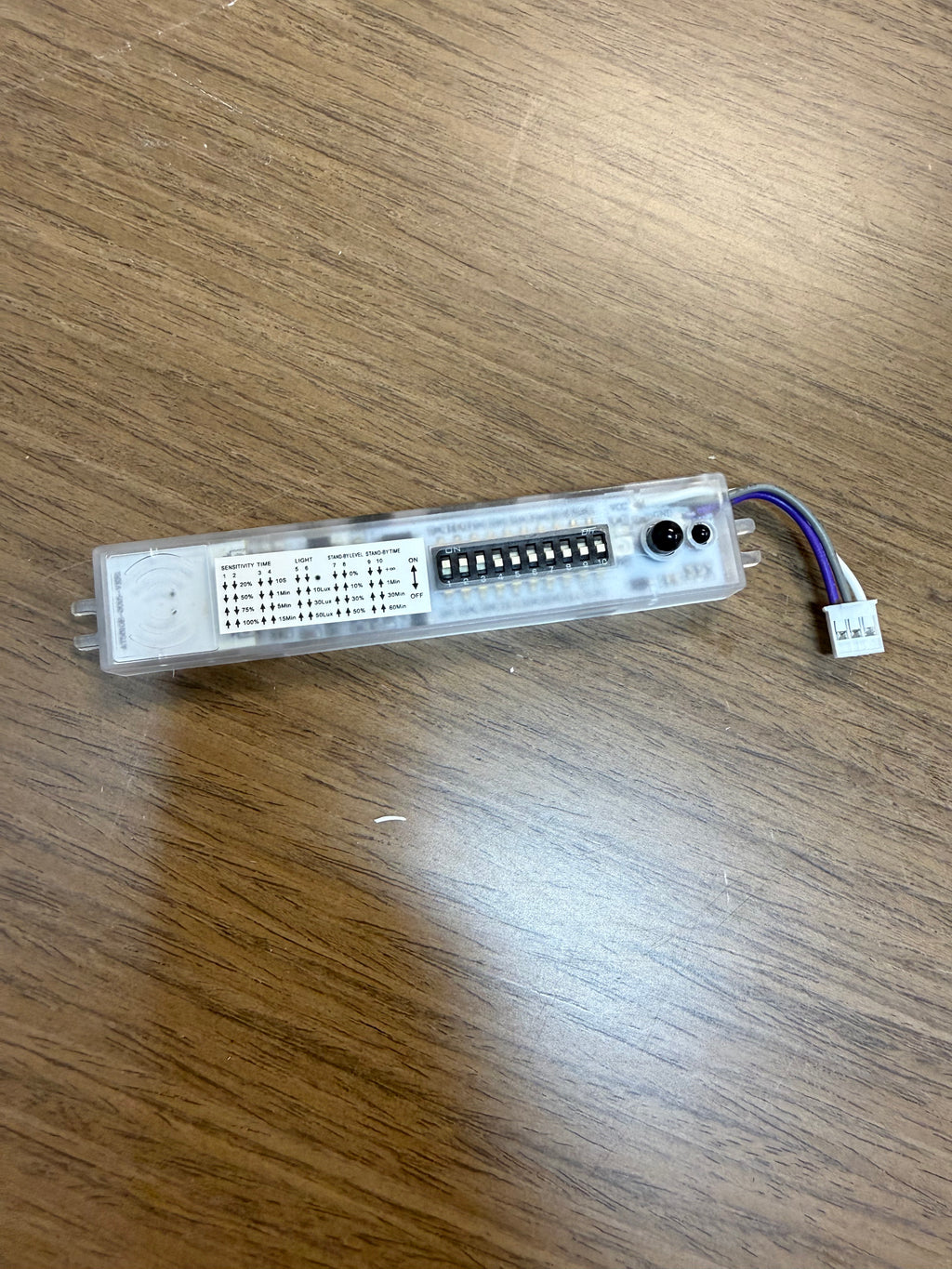 Motion Sensor: ANT-7/ 12-24V/ IP20/ Microwave/ 0-10V Dim/ For Troffer