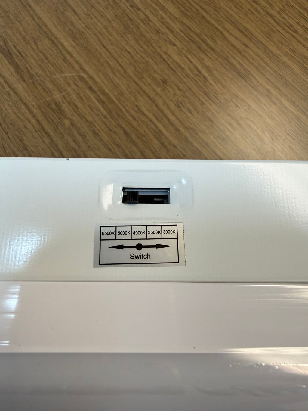 LED Linear Strip LS8060 Series 4FT/ 40W LS8060X-4FT-H-5WCCT