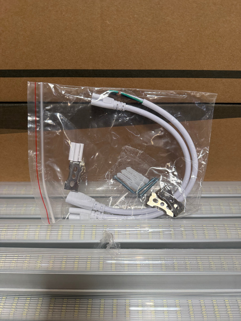 LED Integrated Tube Double LED Strip/6FT/ 48W/ 6500K/ Strip Cover/ T8INT-6FT-48W-65K(S)
