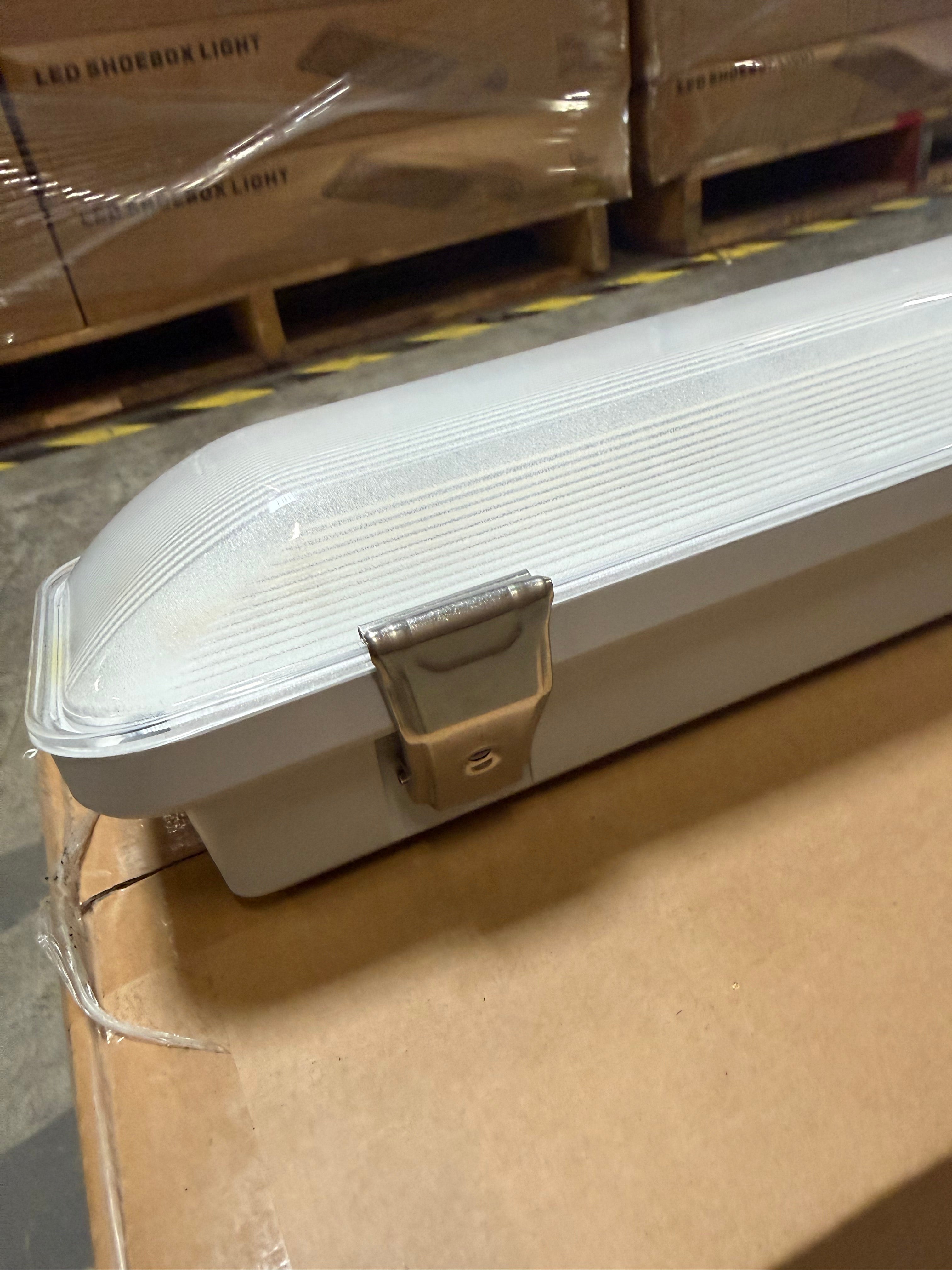 LED Vapor Tight 8FT Clear Strip Cover 8FT-VT-H-3W3CCT