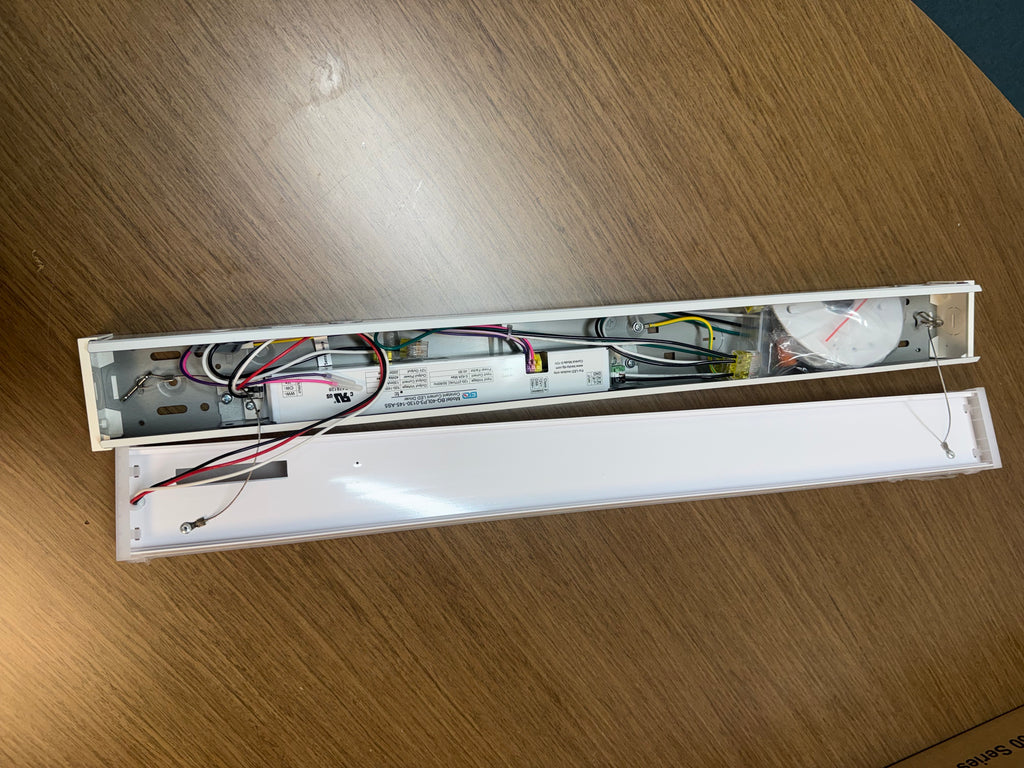 LED Linear Strip LS8060 Series 2FT/ 20W LS8060X-2FT-H-5W5CCT
