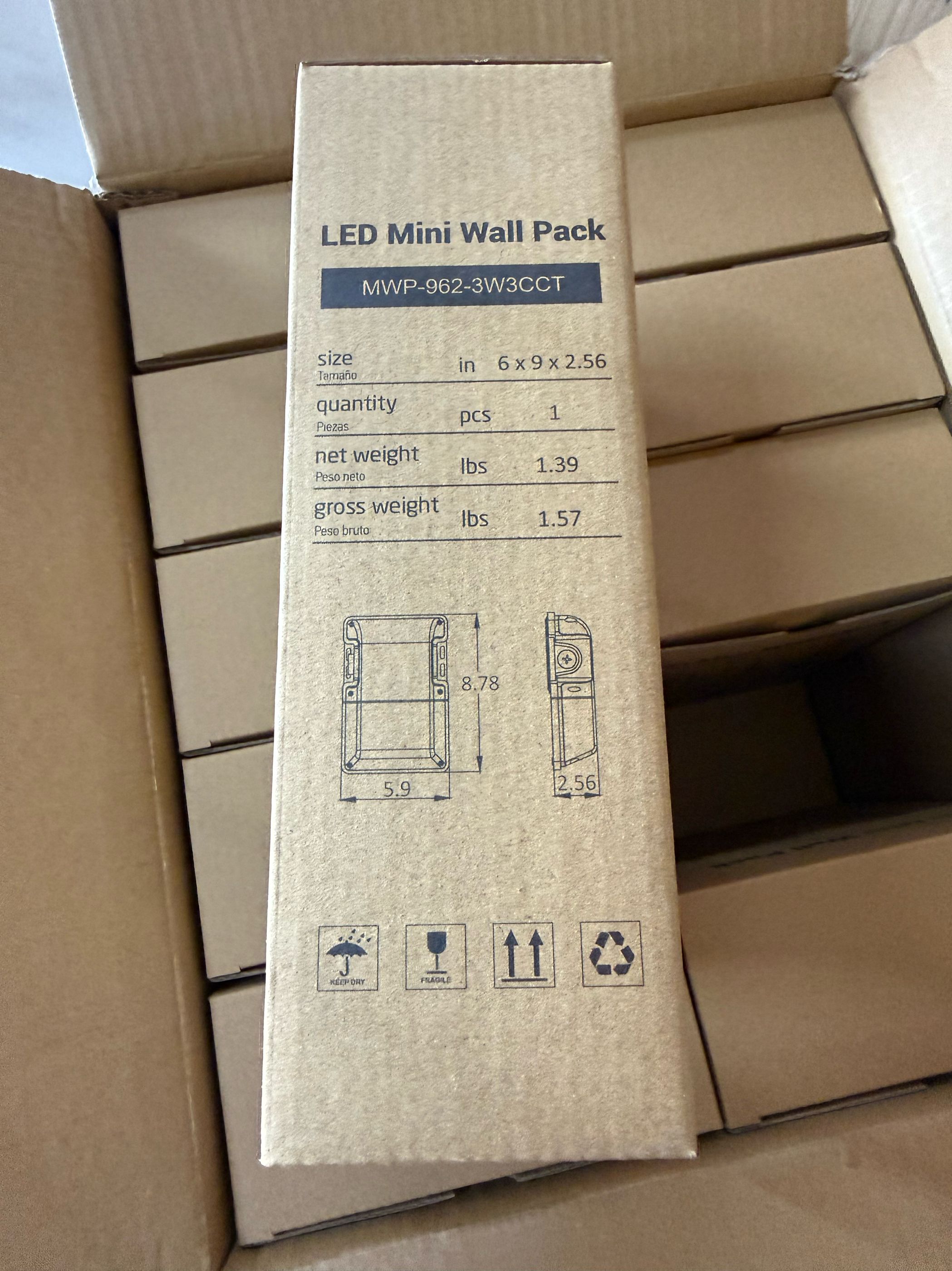 LED MINI WALL PACK with photocell 15/20/25W 3500/5000/6500K AC120-277V MWP-962-3W3CCT