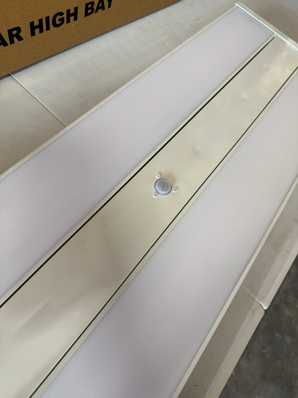 LED Linear High High Bay 220W 4FT 3500K-4000K-5000K Selectable