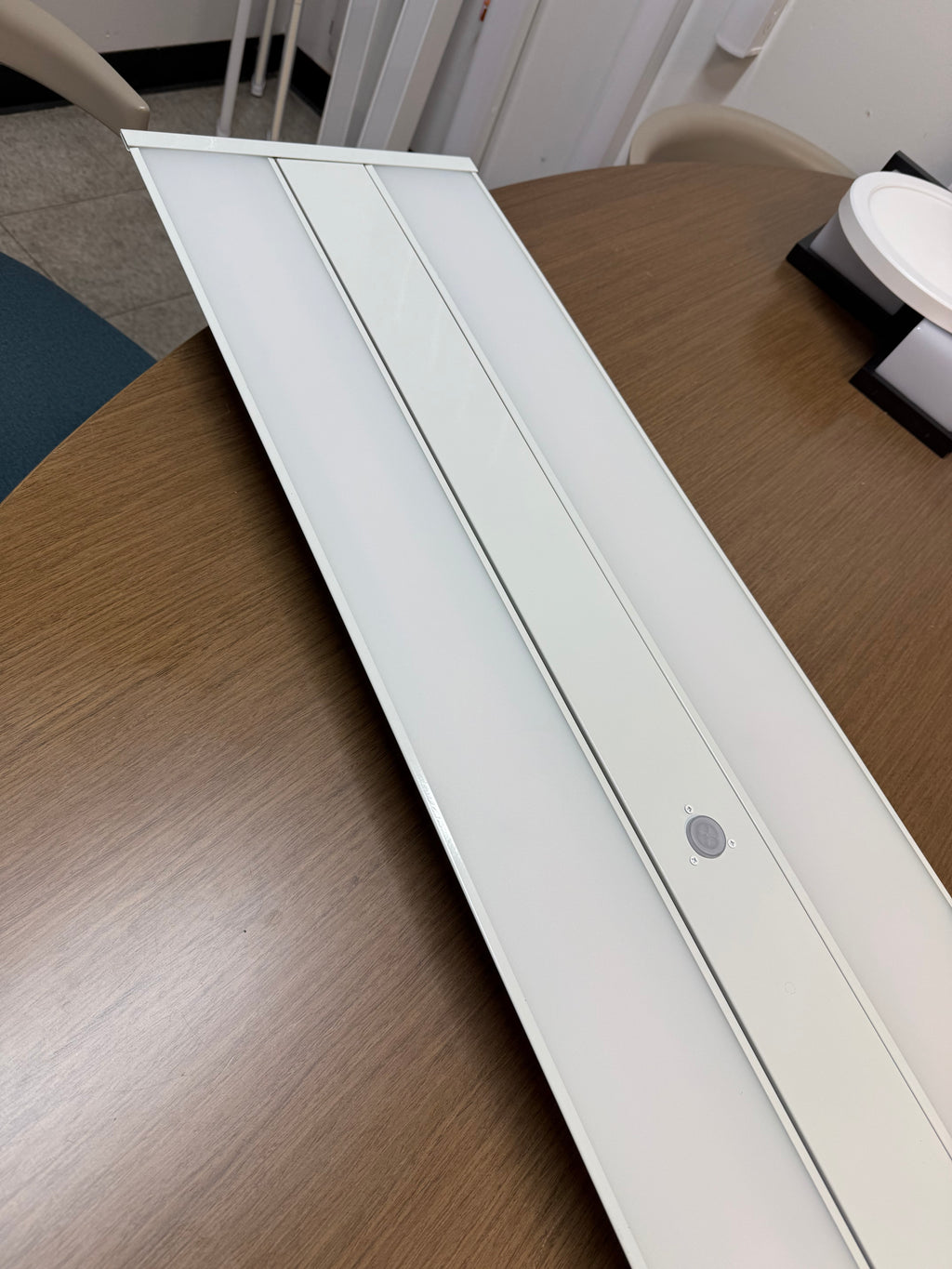 LED Linear High High Bay 300W Selectable 4FT 3500K 6500K Selectable