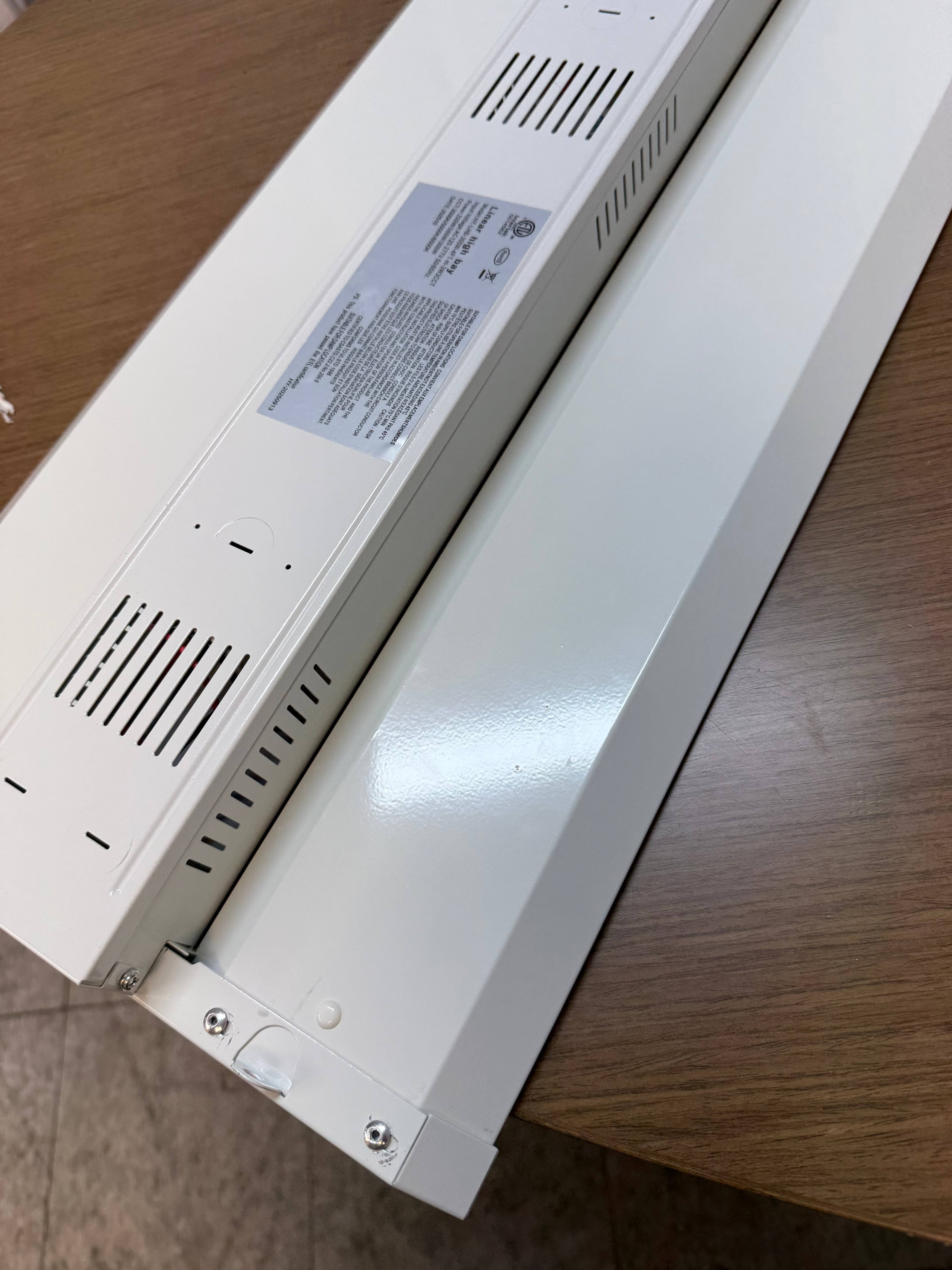 LED Linear High High Bay 300W Selectable 4FT 3500K 6500K Selectable