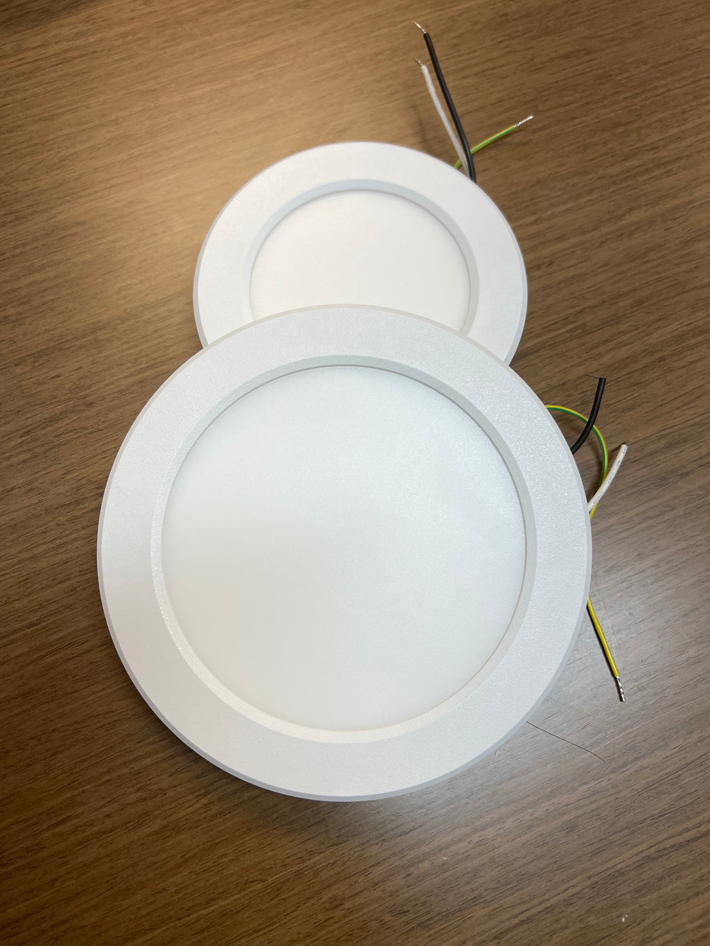 LED Surface mount downlight 7" SMD-R7-15W-CCT (WH)