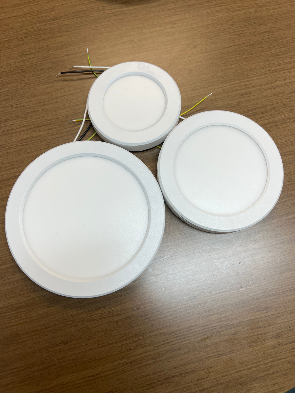 LED Surface mount downlight 9" SMD-R9-18W-CCT (WH)