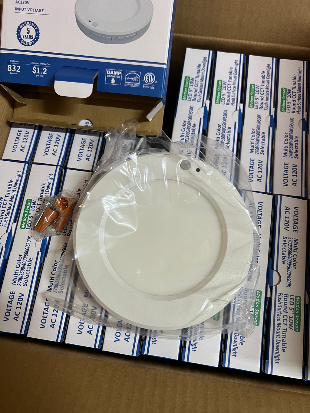 LED Surface mount downlight (with motion sensor) 5''  SMD-R5-10W-CCT(MS)