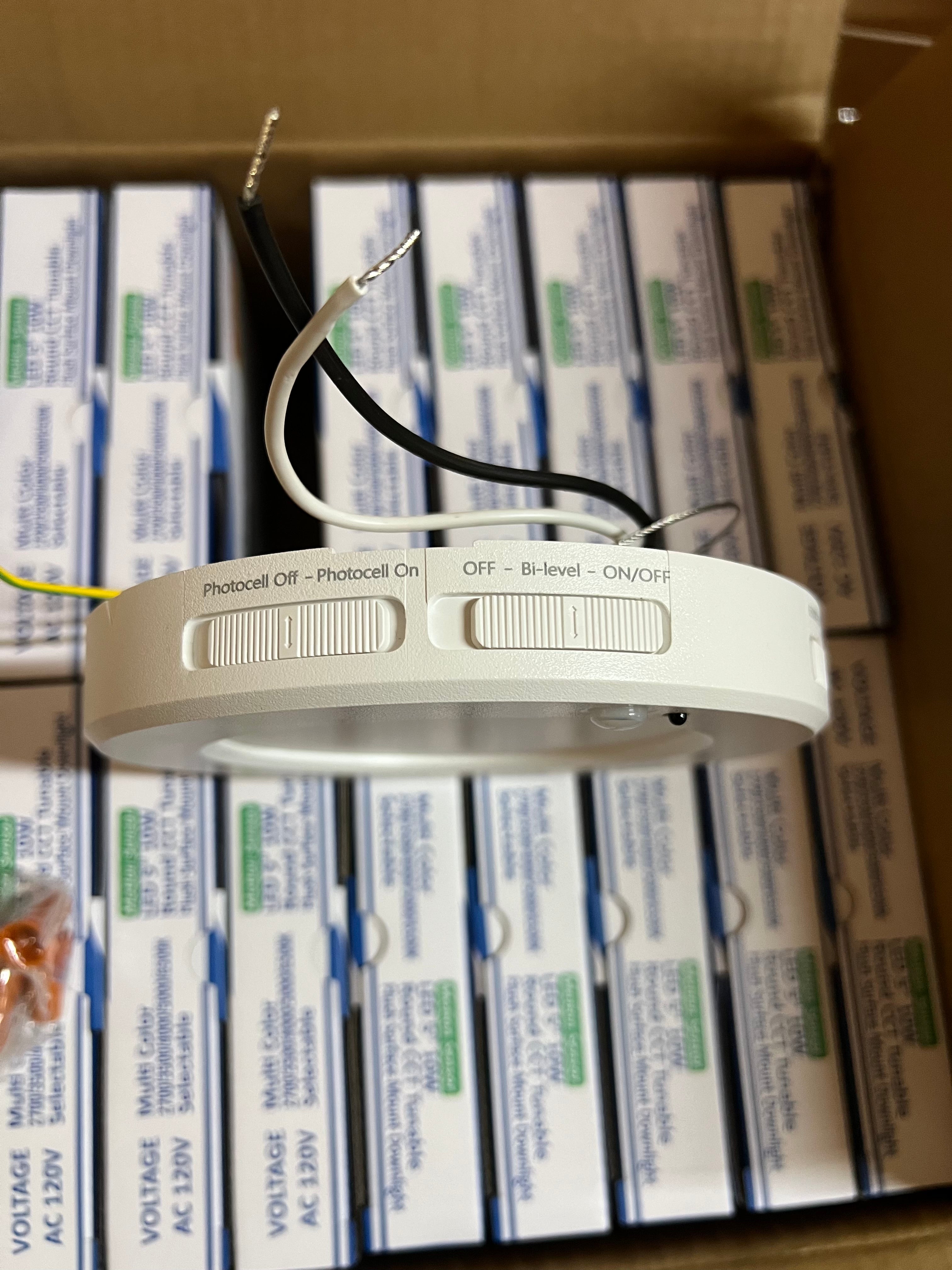 LED Surface mount downlight (with motion sensor) 5''  SMD-R5-10W-CCT(MS)