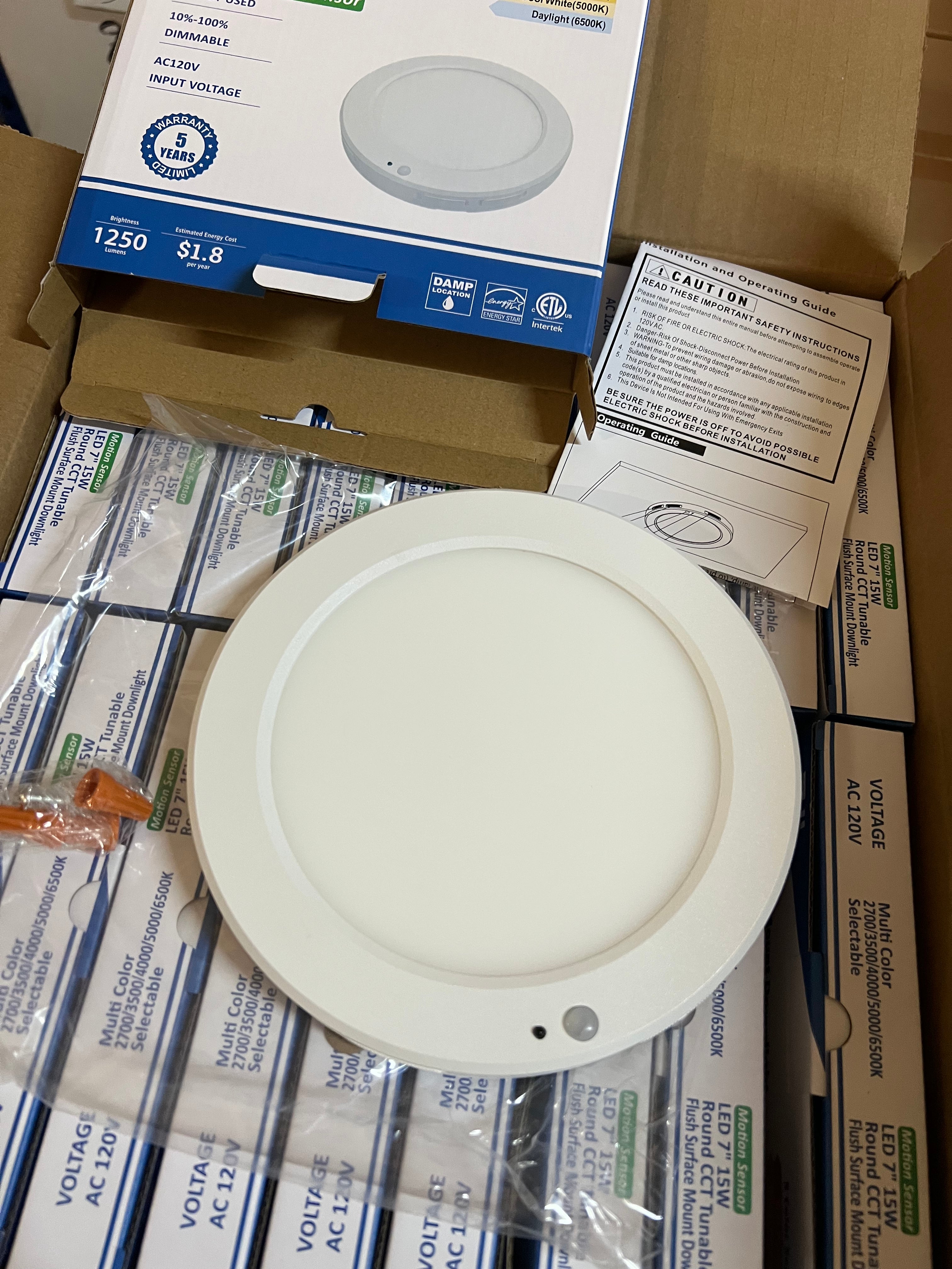 LED Surface mount downlight (with motion sensor) 7'' 15W SMD-R7-15W-CCT(MS)