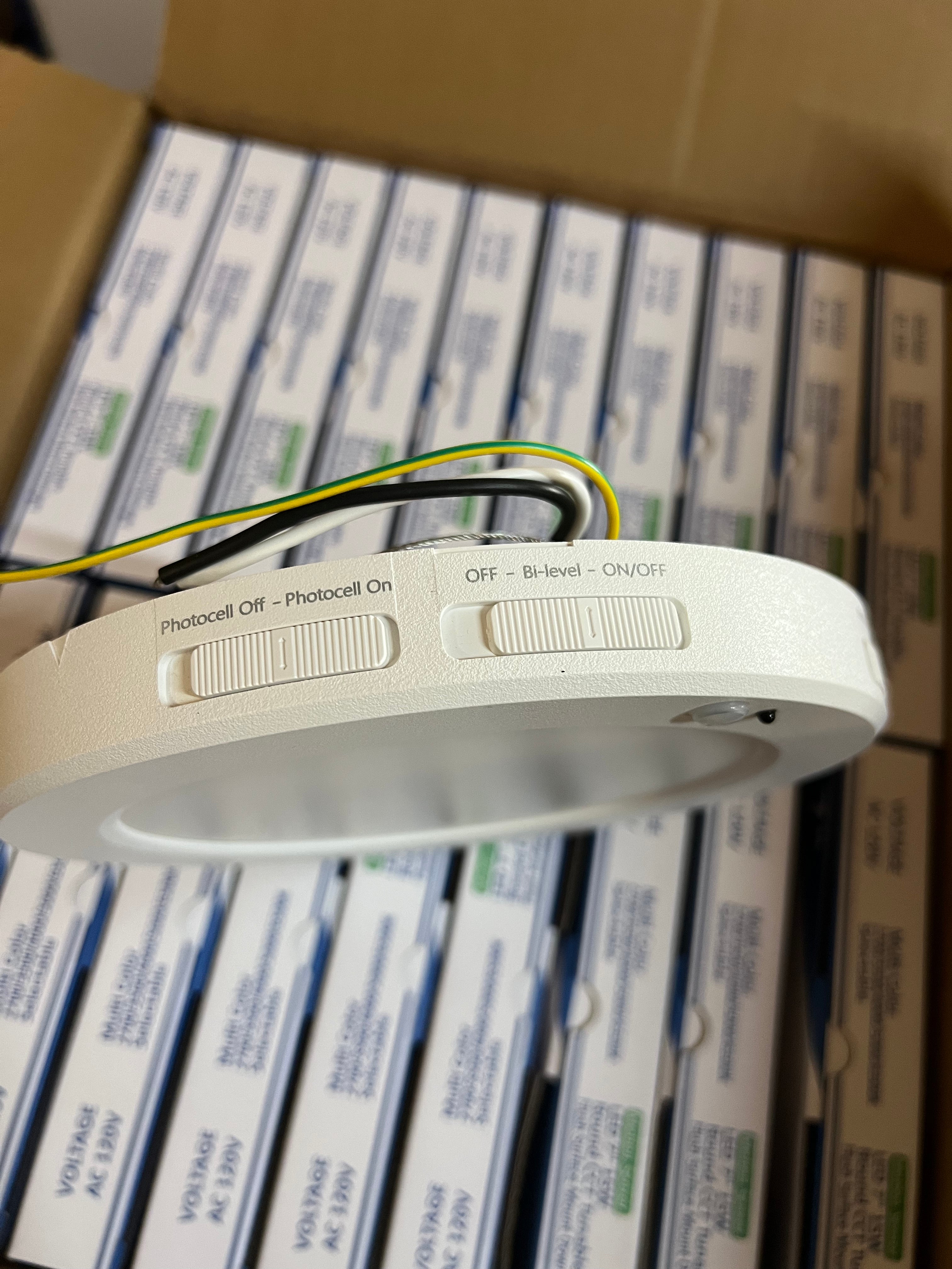 LED Surface mount downlight (with motion sensor) 7'' 15W SMD-R7-15W-CCT(MS)