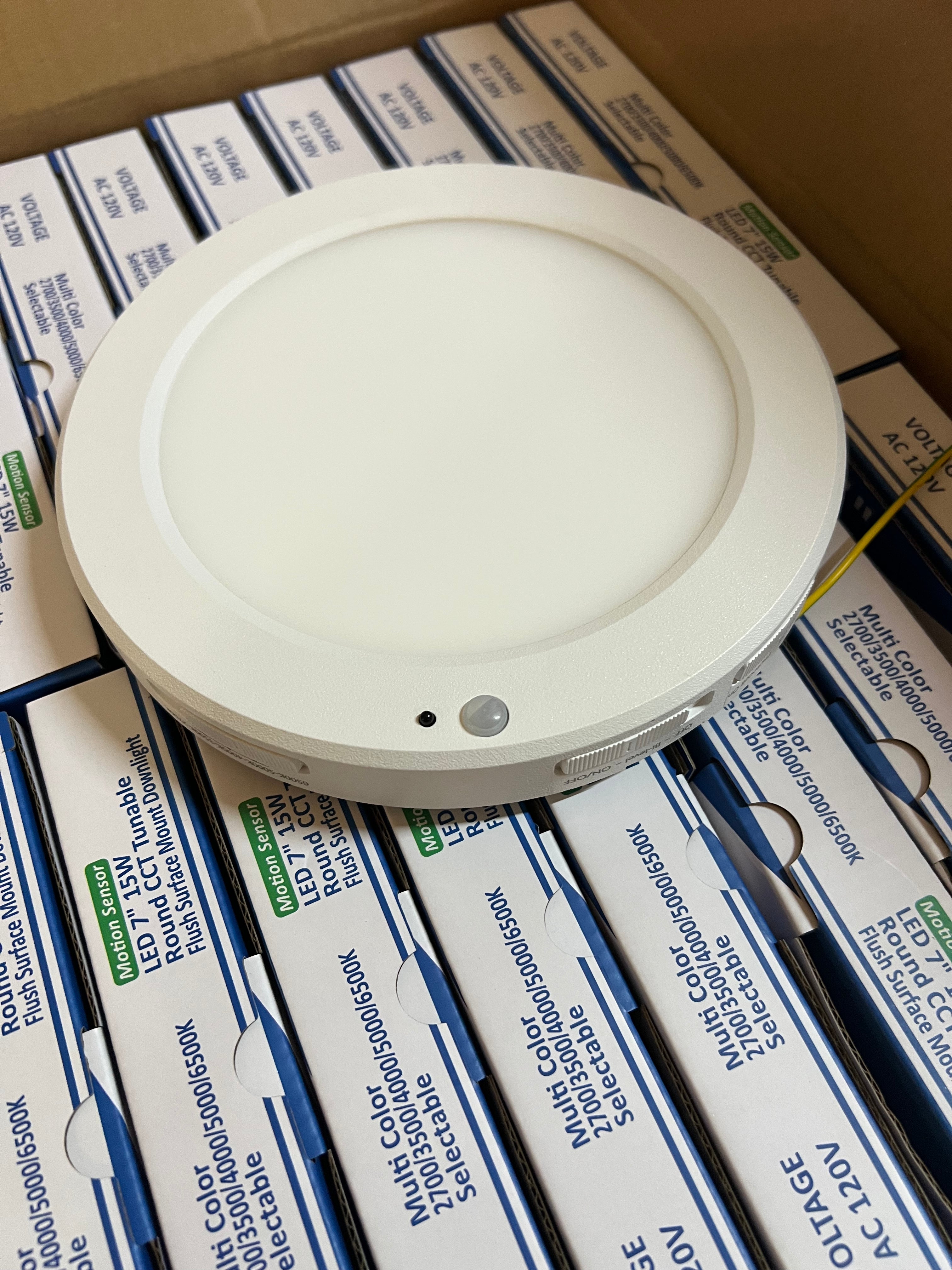 LED Surface mount downlight (with motion sensor) 7'' 15W SMD-R7-15W-CCT(MS)