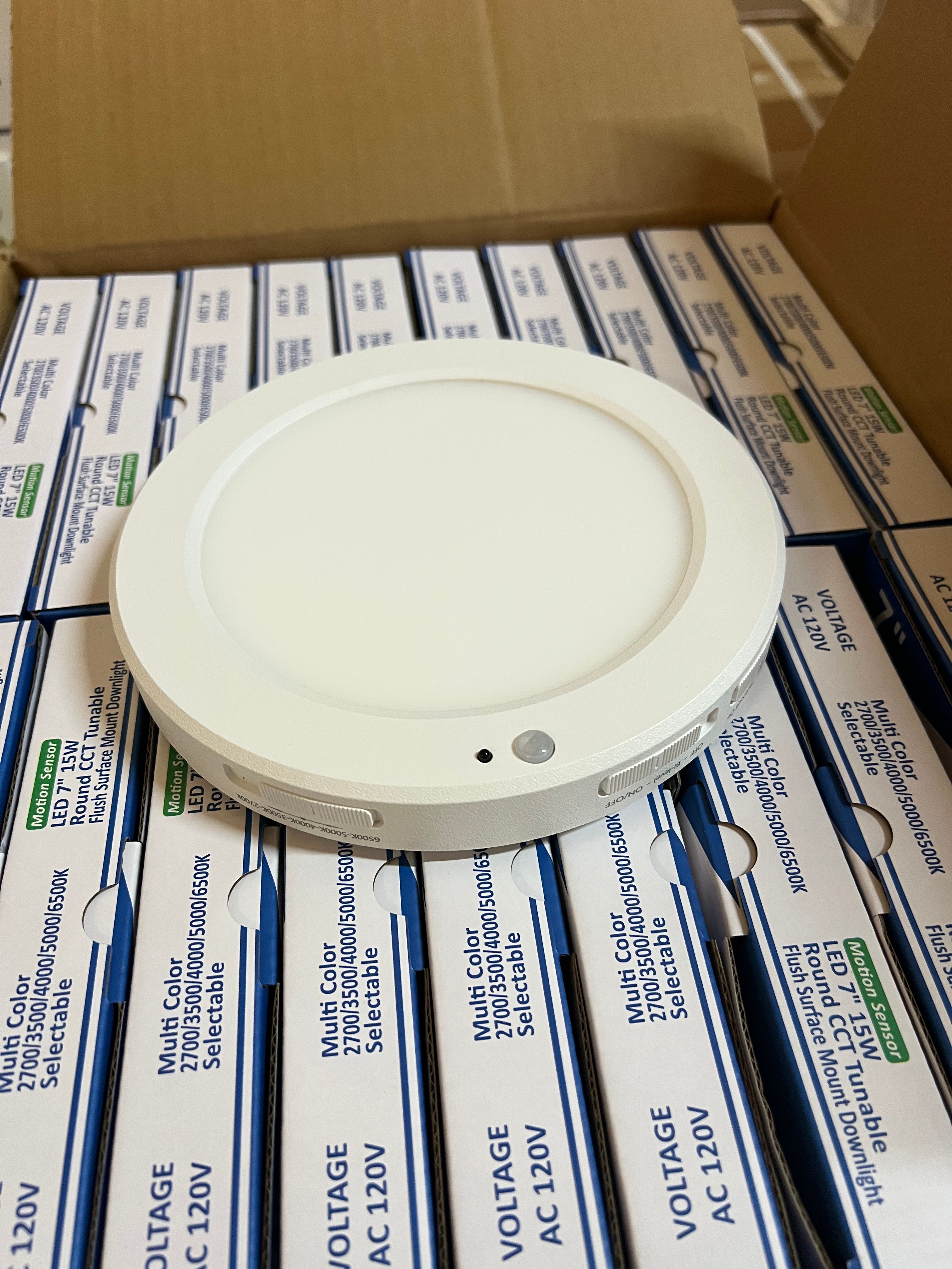 LED Surface mount downlight (with motion sensor) 7'' 15W SMD-R7-15W-CCT(MS)