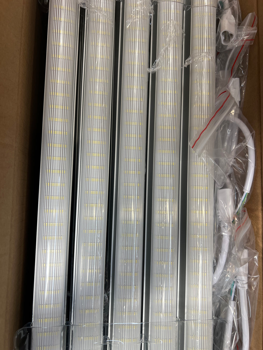 3Ft. 18 Watt LED T8 Integrated Tube Strip Cover T8INT-3FT-18W-65K(S)