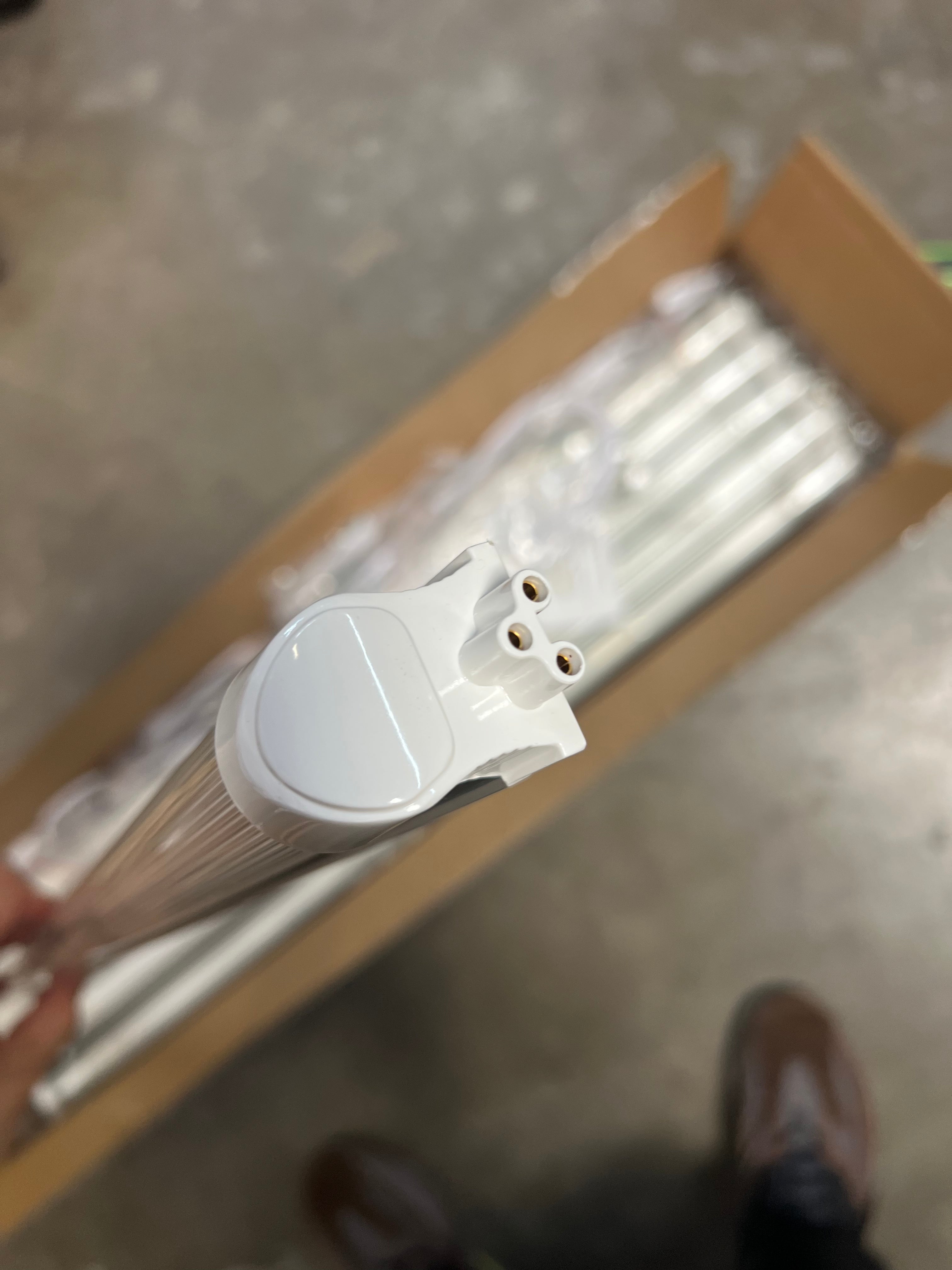 3Ft. 18 Watt LED T8 Integrated Tube Strip Cover T8INT-3FT-18W-65K(S)