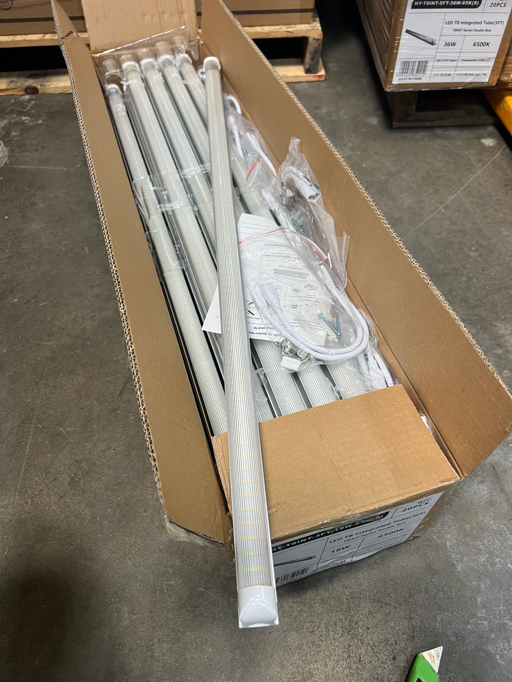 3Ft. 18 Watt LED T8 Integrated Tube Strip Cover T8INT-3FT-18W-65K(S)